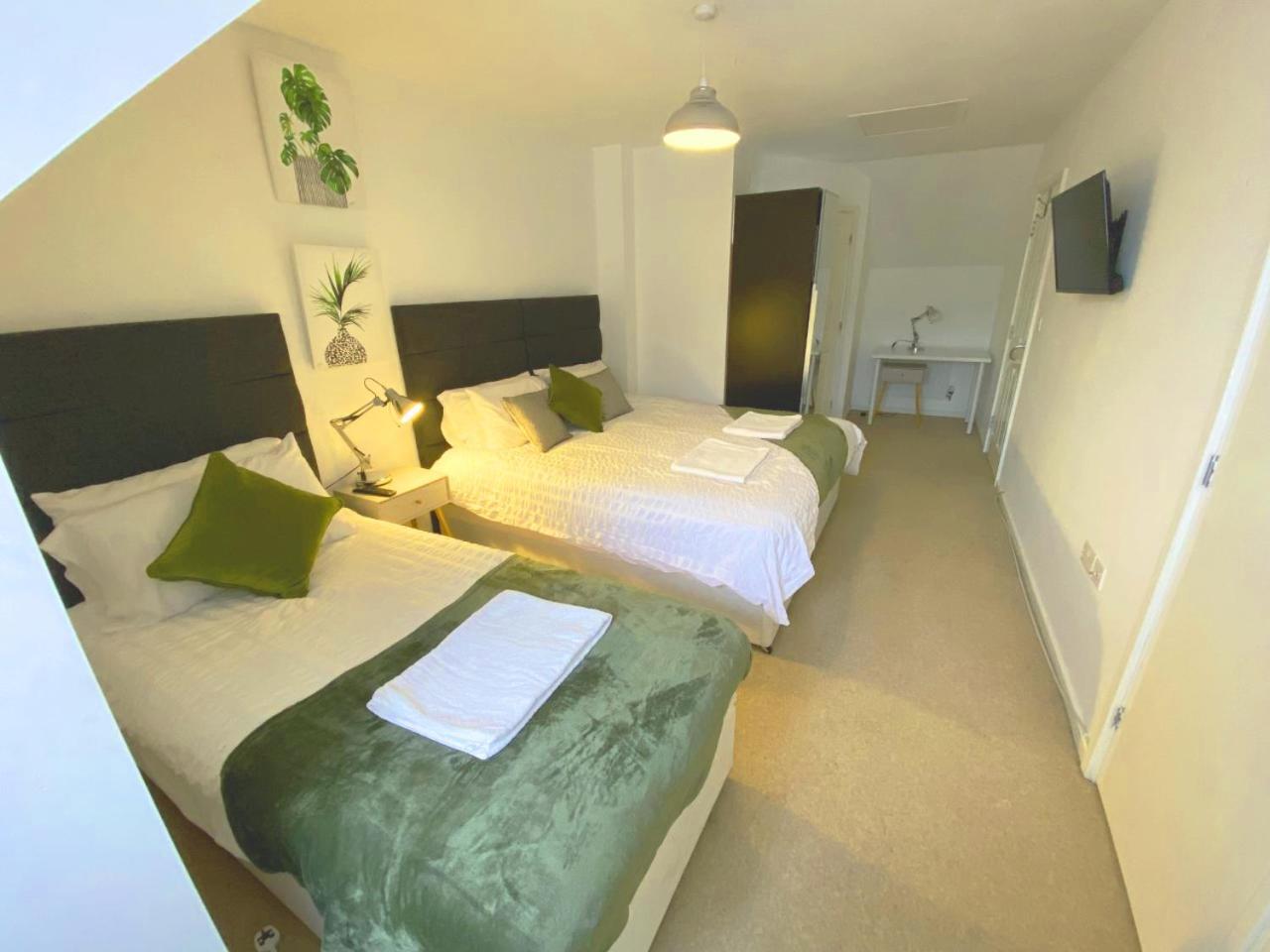 Walsall Group Accommodation Exterior photo